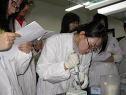 生物医学研究实验中心为本科生举办前沿实验技术培训班